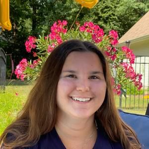 Meet your Posher, Olivia